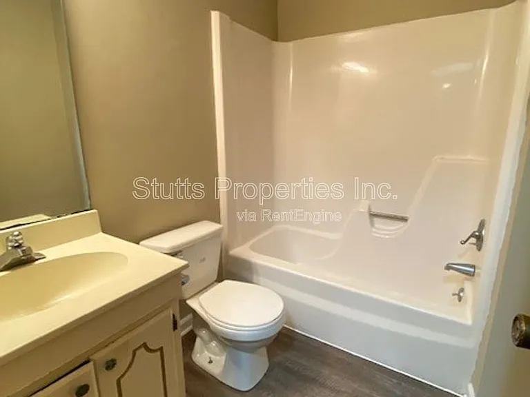 Darby Place Apartments — Photo 17