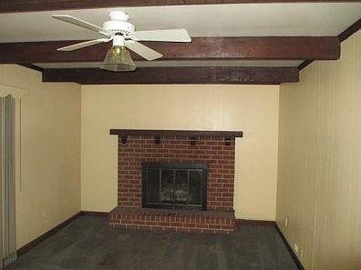 3rd image of 596 Windjammer Cres