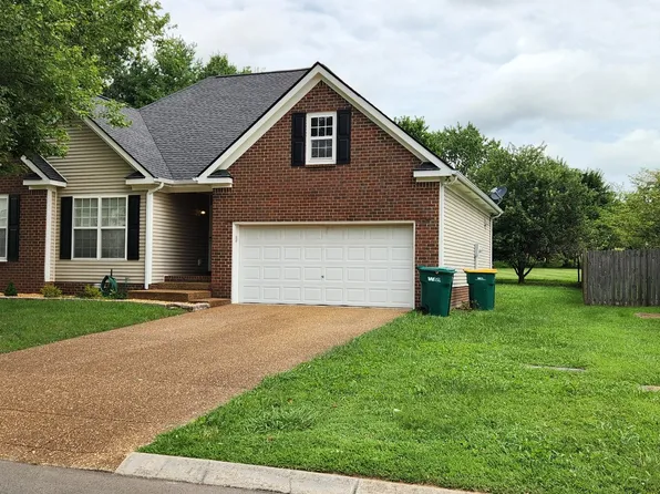 1253 Annapolis Cir, Thompsons Station, TN 37179