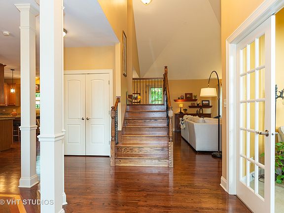 4th image of 1006 Weston Ct