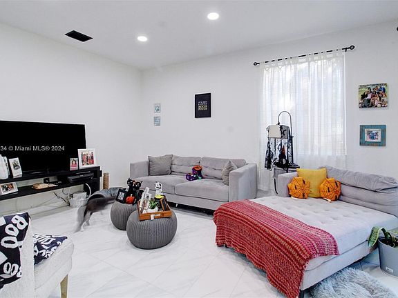 2nd image of 1532 SE 24th Ct #211