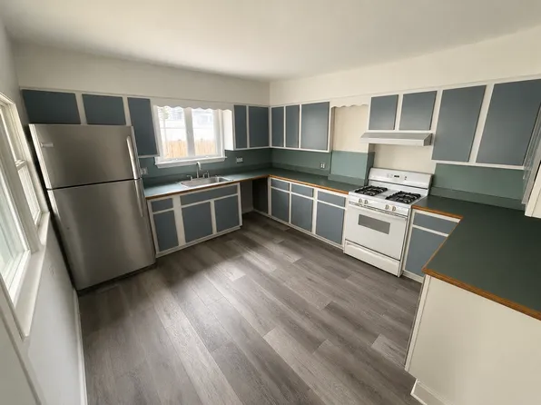 6 Cross St #1, Woburn, MA 01801