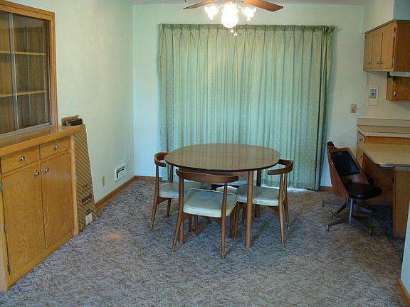 Dining with built-in