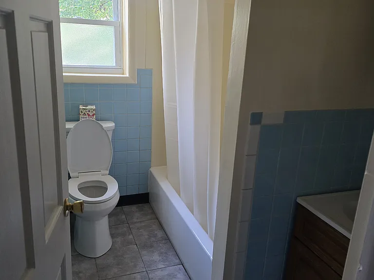 185 Ford Ave #1 — Photo 9