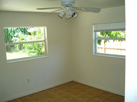3rd image of 5403 Brookmeade Dr
