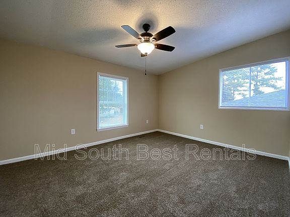 5th image of 7 S Meadowcliff Dr
