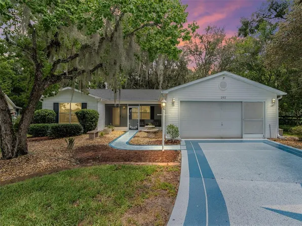 202 JUAREZ WAY, THE VILLAGES, FL 32159