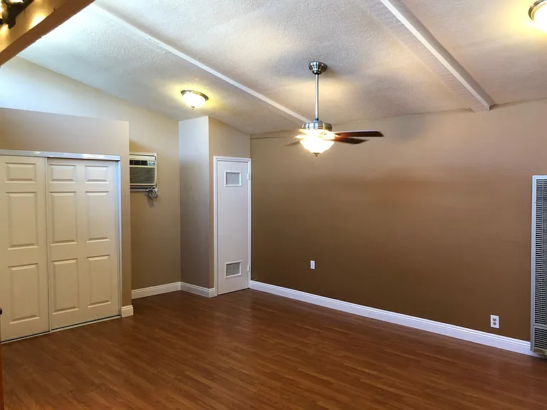 Vaulted ceiling