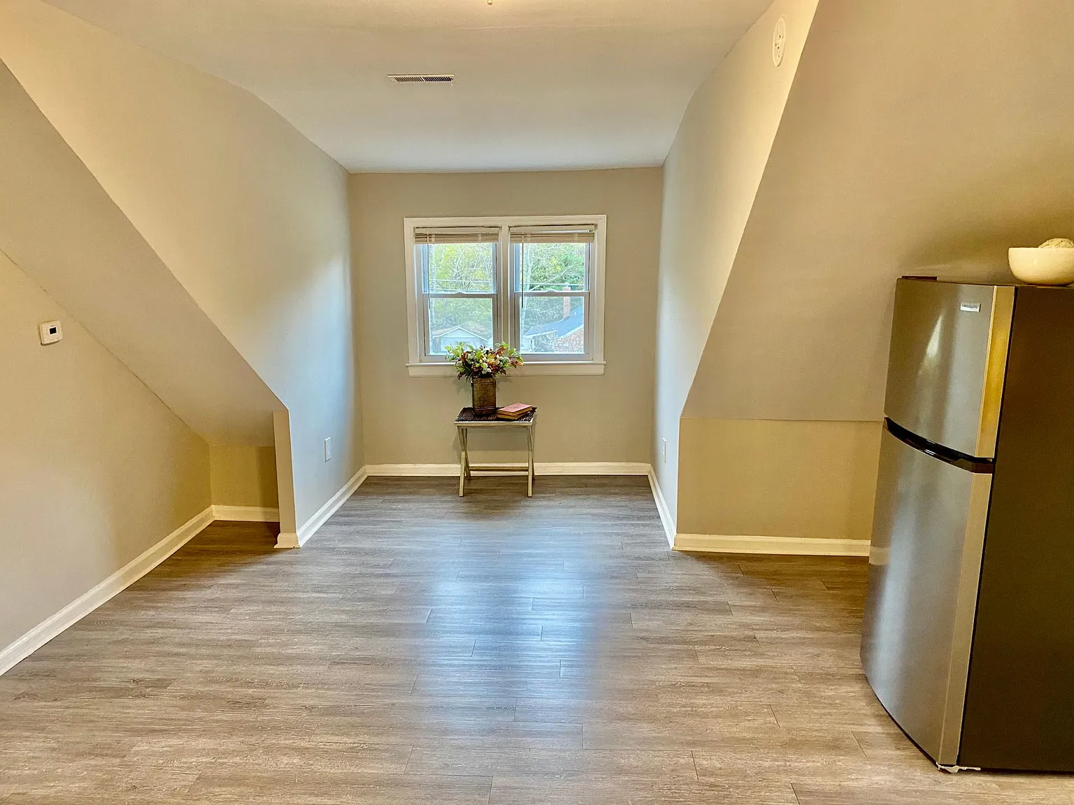 302 N Nash St — Photo 4