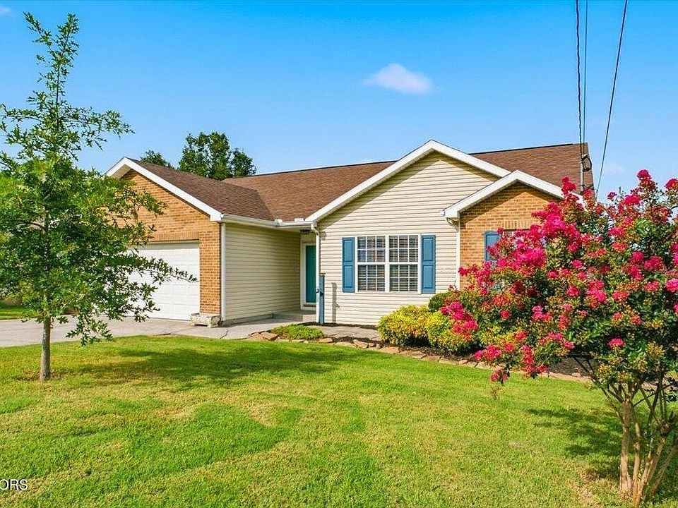 1st image of 139 Nicole Chase Ln