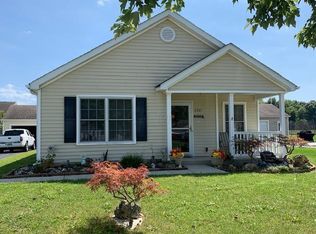 2205 Forest Rdg, Hebron, OH 43025