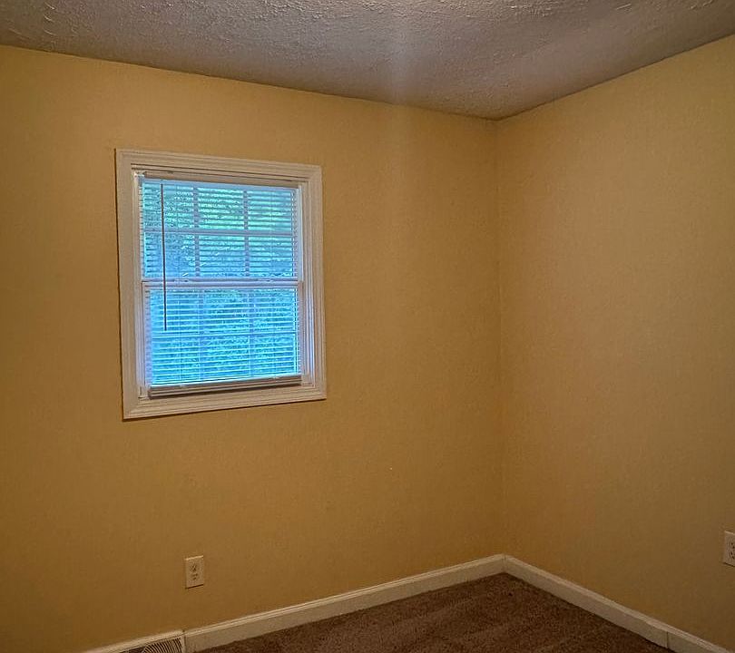 2nd image of 1305 White St #1307-D