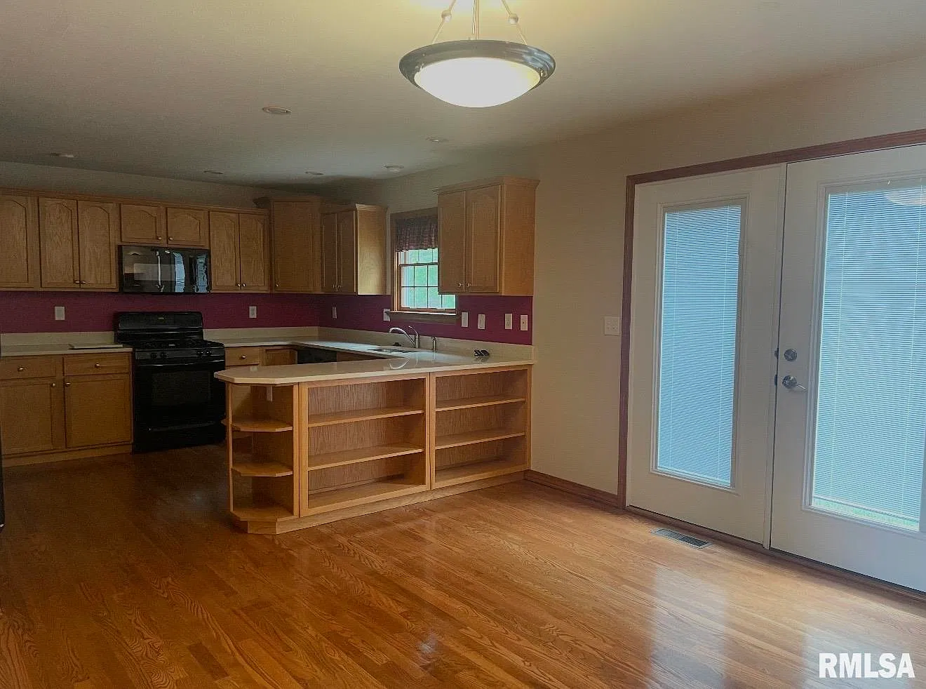 2 bed, 2.0 bath, 1570 sqft, $2,000 — Photo 3