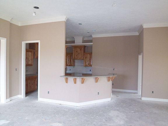 4th image of 1700 Lakeshore (pvt) Ct