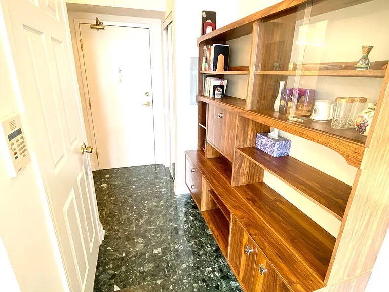 8 Hillcrest Ave #2101 — Photo 9