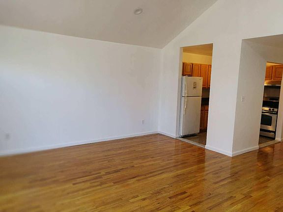 3rd image of 1118 126th St Fl 2nd