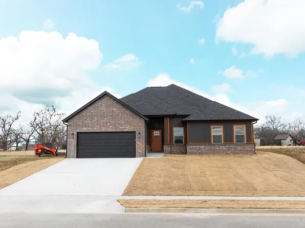 242 Nebo St, Prairie Grove, AR
