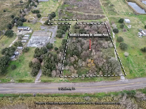 10585 S Gulfway Dr, Sabine Pass, TX 77655