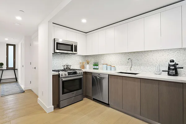 Sold by Compass | media 1