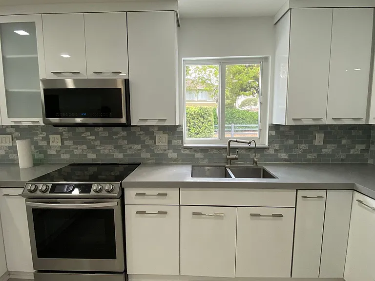 403 SW 89th Pl — Photo 38