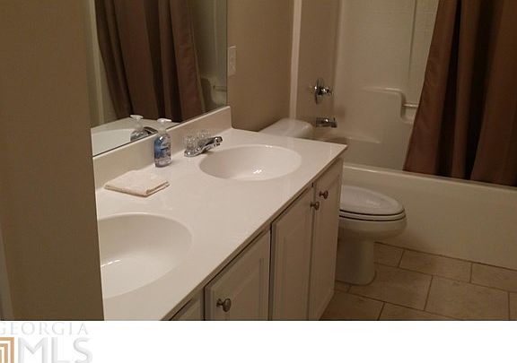 4th image of 304 Hearthwood Dr