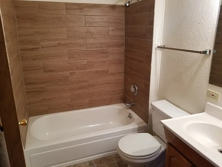 3178 W Pikes Peak Ave — Photo 7