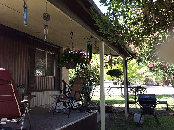 3rd image of 26 Yucca Dr