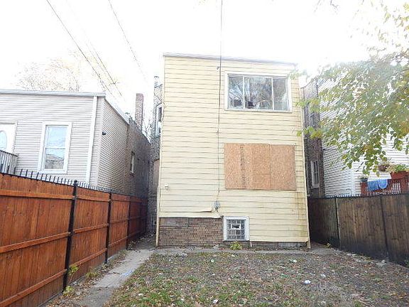 2nd image of 1108 N Monticello Ave