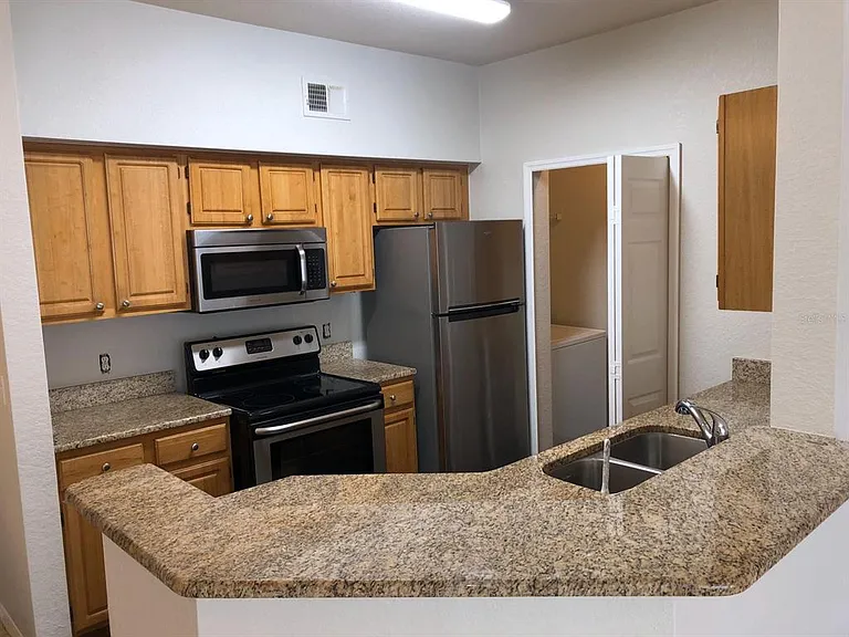 5959 Westgate Dr #1526 — Photo 6