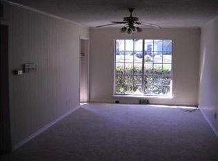 3448 Oak Creek Cir, Dallas, TX 75227