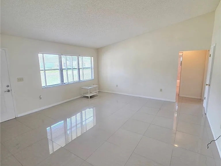 3801 Monza Dr — Photo 19