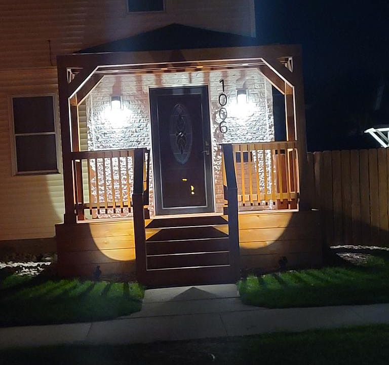 1st image of 1006 4th Ave SE