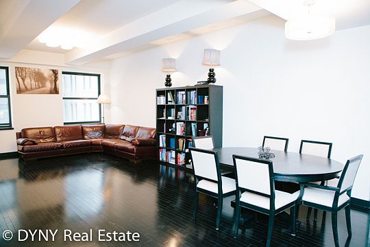 4th image of 18-20 Pine St #1410