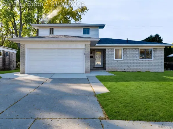 12224 El Camino Dr, Sterling Heights, MI 48312