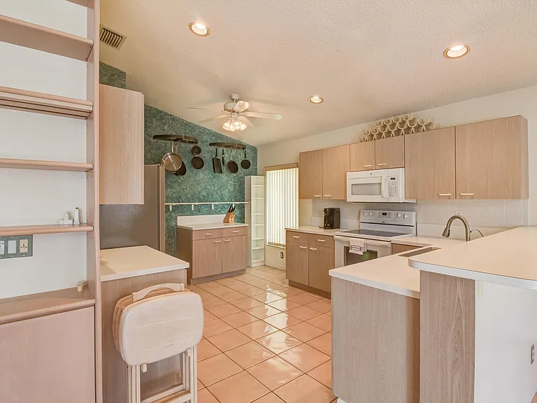 7130 Michigan Isle Rd — Photo 9