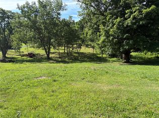 284 Swagler Rd, Scenery Hill, PA 15360