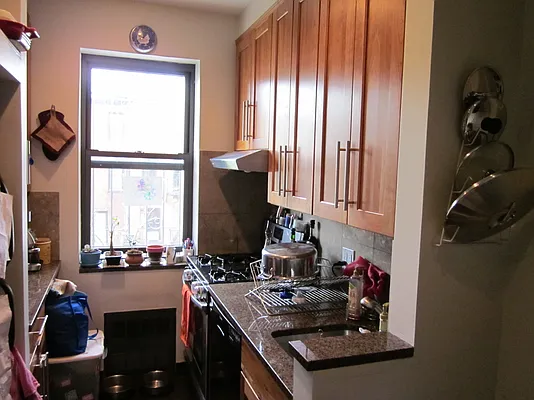 Rented by Garfield Realty  | media 32