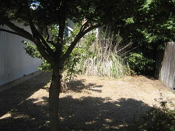 4th image of 6104 N River Glen Pl