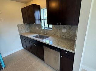 1121 W River Dr, Margate, FL 33063