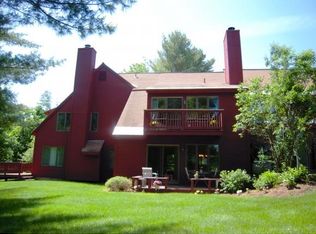 418 Lyman Batcheller Rd #B, Hartford, VT 05047