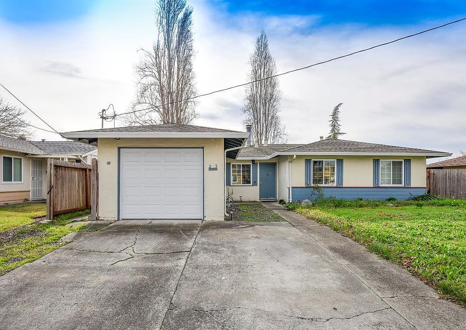 1st image of 23 Amarillo Dr