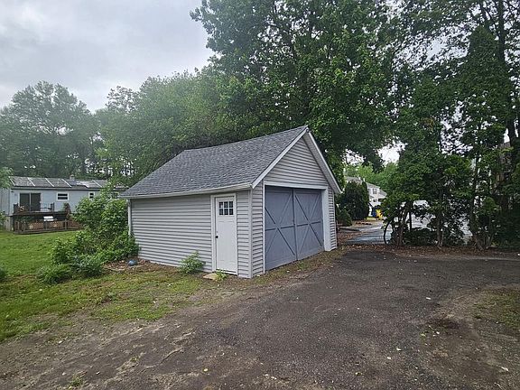 3rd image of 471 Glassboro Rd