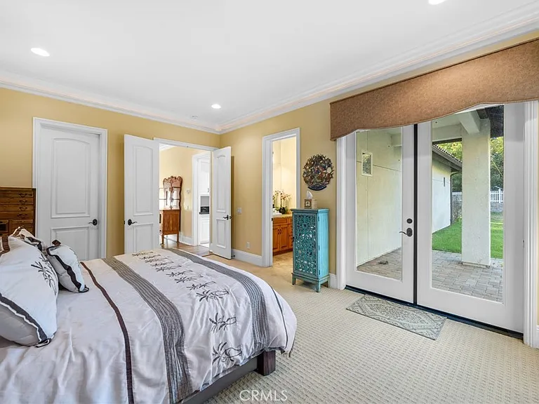 44915 Palladian Ct — Photo 40