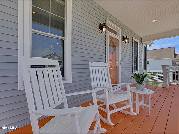 3rd image of 309 Ivy Lane