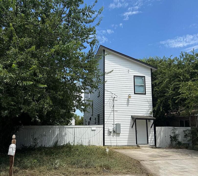1st image of 642 N San Gabriel