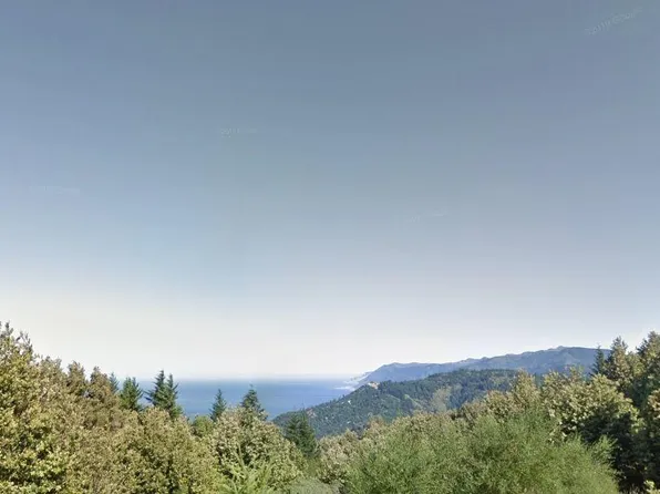 249 Cook Rd, Whitethorn, CA 95589