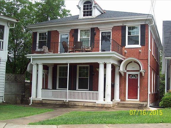 2nd image of 209 Randolph St