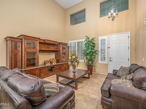 4th image of 5702 N Laguna Dr