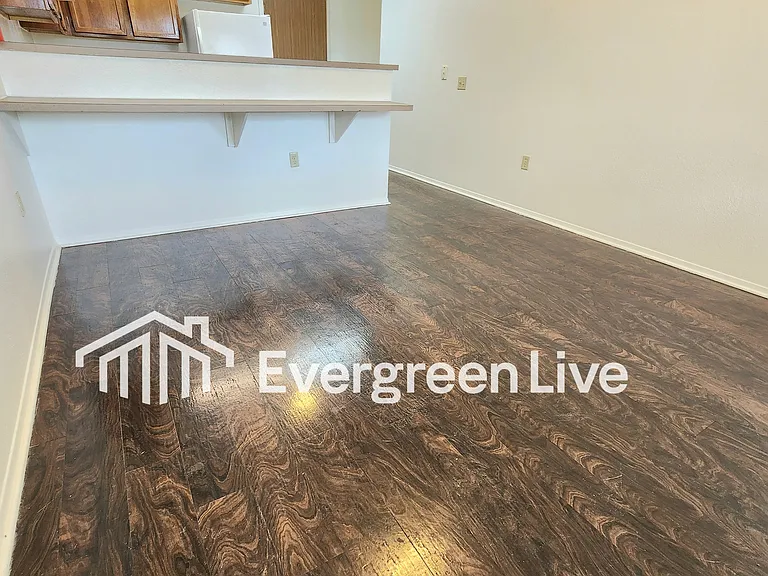 212 Fireball Dr — Photo 5