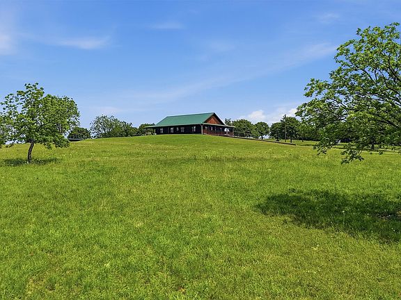 3rd image of 3078 Admire Rd